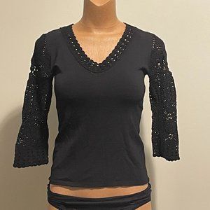 ESCIO - black top - 3/4 sleeve - knit - size medium - New